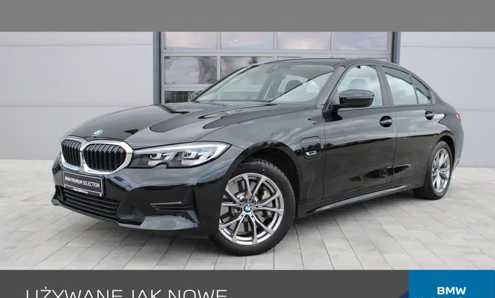 bmw seria 3 małopolskie BMW Seria 3 cena 149900 przebieg: 21700, rok produkcji 2021 z Dąbie